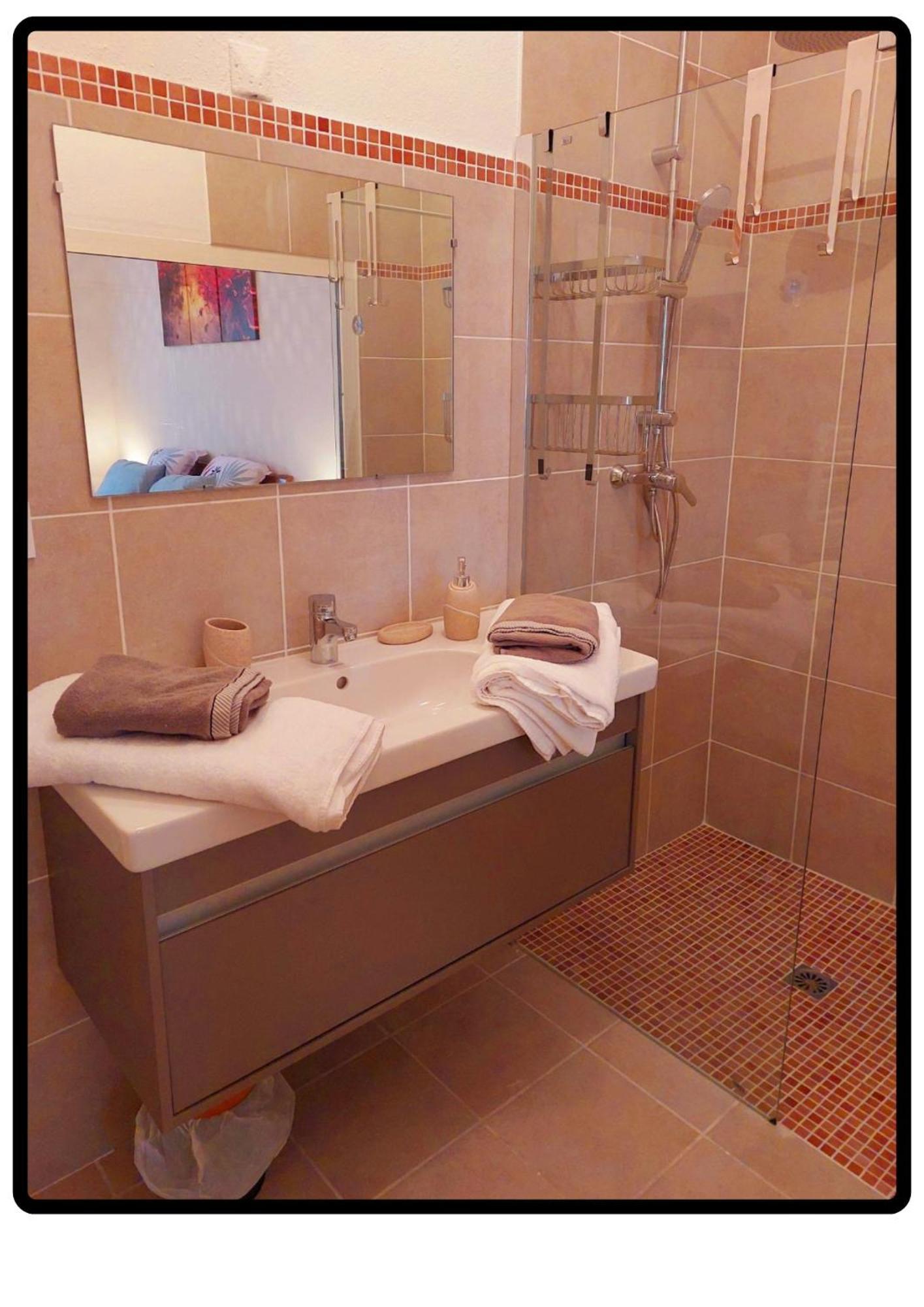 Appartement Roussillon รูสซียง ภายนอก รูปภาพ