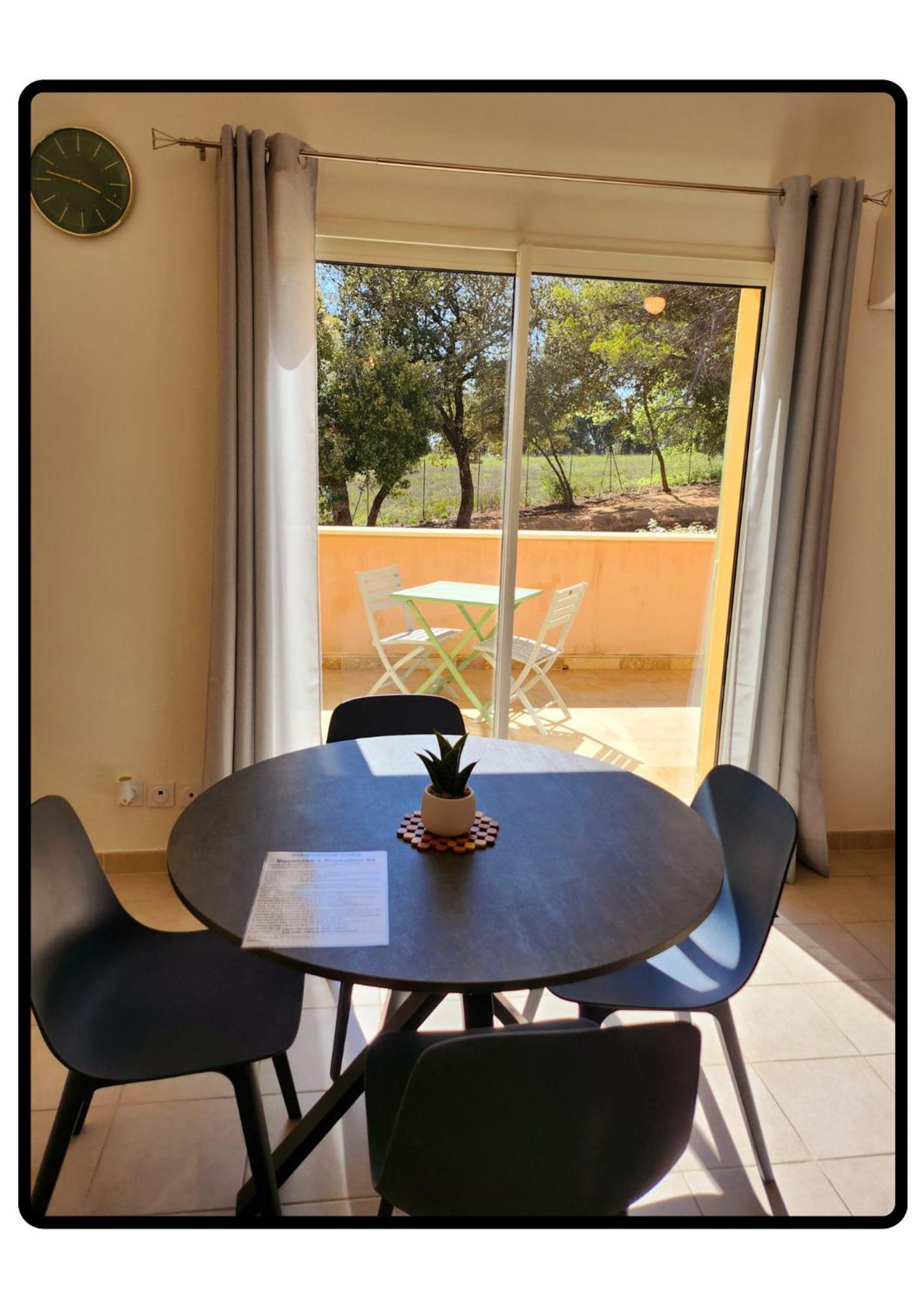 Appartement Roussillon รูสซียง ภายนอก รูปภาพ